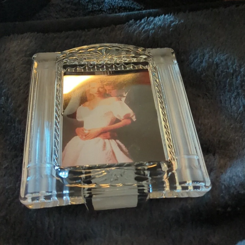 Mikasa Clear Crystal (I Think) Photo Frame Cotillion Frost.  New.    NWOT SALE